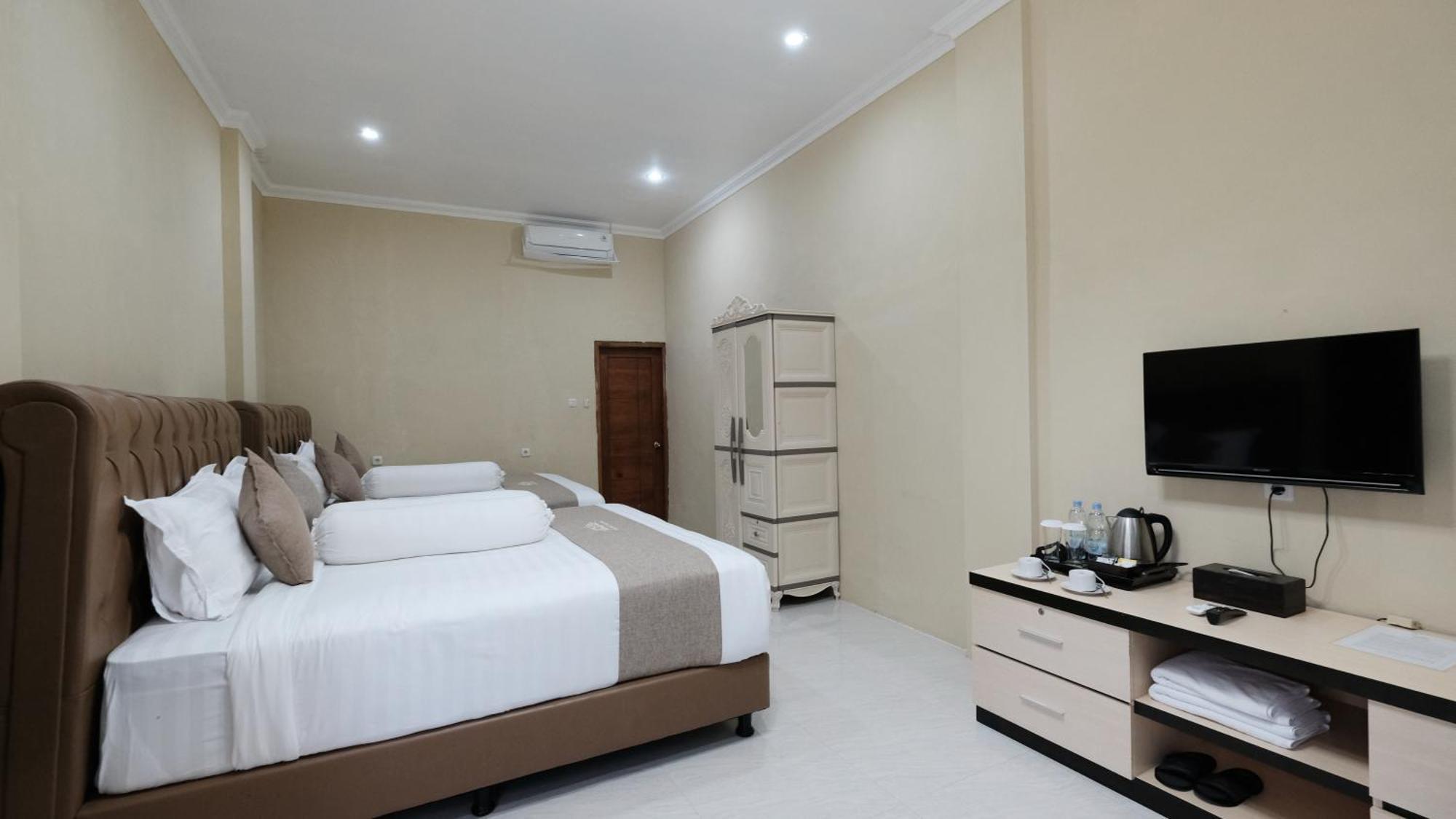 Bukit Indah Doda Hotel & Resorts Palu Room photo